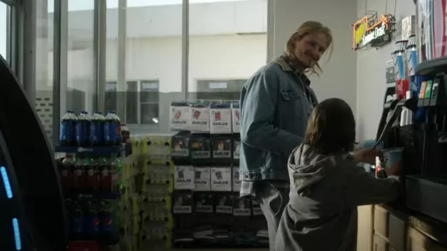 Veste de camionneur Levi’s portée par Ace Spade (Alexander Ludwig) comme on le voit dans Heels (S02E04)
