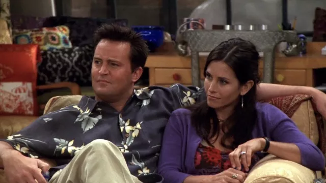 Tommy Bahama Hawaiian Palm Hibiscus Magnum Silk Shirt worn by Chandler Bing (Matthew Perry) as seen in Friends Wardrobe (S08E04)