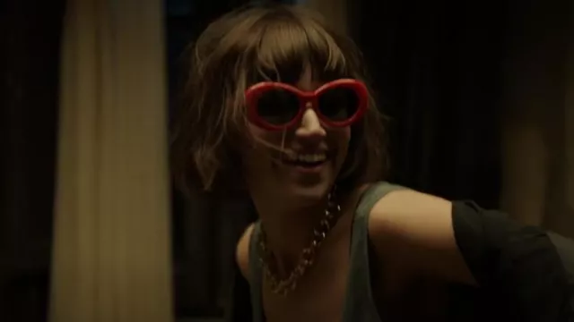 H&M Red Round Sunglasses worn by Tokio (Úrsula Corberó) as seen in Money Heist (S01E05)
