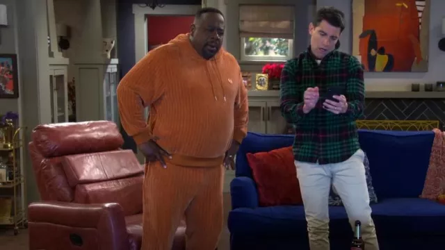 Sergio Tacchini Chenille Hoodie Sweatsuirt worn by Calvin Butler (Cedric the Entertainer) as seen in The Neighborhood (S06E03)