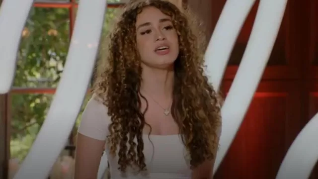 Boohoo Crop Top worn by Hailey Mia as seen in American Idol (S22E02)