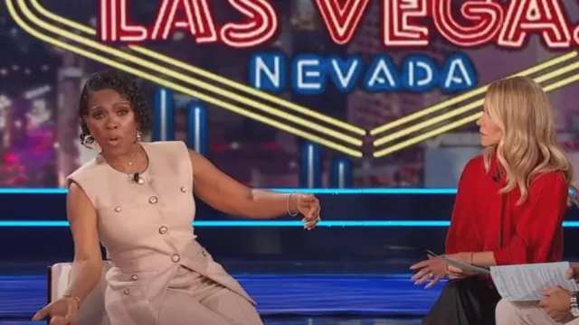 Veronica Beard Tamara Linen-Blend Vest worn by Sheryl Lee Ralph as seen in LIVE with Kelly and Mark on February 27, 2024