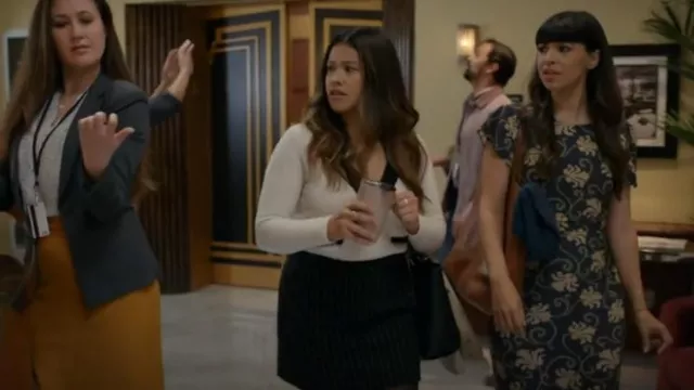 Sandro V-Neck Sweater worn by Nell Serrano (Gina Rodriguez) as seen in Not Dead Yet (S02E04)