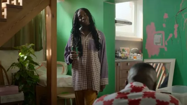 Camisa de pijama oversize a cuadros empalme de Topshop en Multi usada por Jess (Vivian Oparah) como se ve en Dead Hot (T01E06)