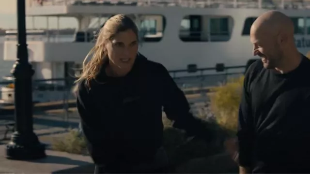 Lululemon Get Centred Crop Hoodie worn by Lara Axelrod (Malin Åkerman) as seen in Billions (S06E08)
