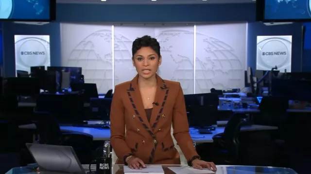 Veronica Beard Miller Striped Trim Dick­ey Jack­et worn by Jericka Duncan as seen in CBS Evening News with Norah O'Donnell on March 4, 2024