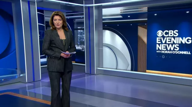Sergio Hudson High Waist Flared Pants worn by Norah O'Donnell as seen in CBS Evening News with Norah O'Donnell on March 8, 2024