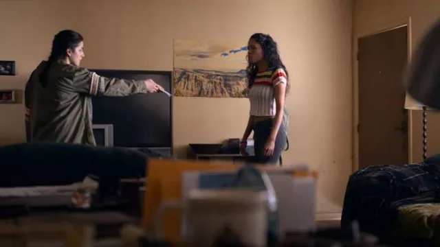 Urban Outfitters Multi Crop-top worn by Sasha Yazzie (Sivan Alyra Rose) as seen in Chambers (S01E05)