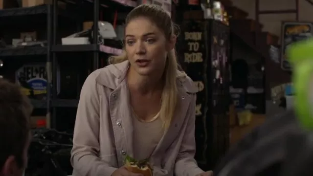 Zadig & Voltaire Tino Foil Tee worn by Tami Tamietti (Kate Miner) as seen in Shameless (S11E03)