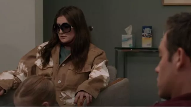 Bdg Urban Outfitters Tie Dye Shirt Jacket worn by Debbie Gallagher (Emma Kenney) as seen in Shameless (S11E08)