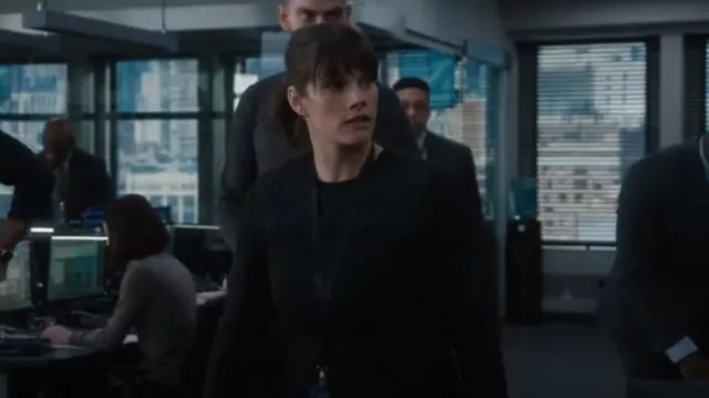 Alp N Rock Dako­ta Crew Shirt worn by Special Agent Maggie Bell (Missy Peregrym) as seen in FBI (S06E04)