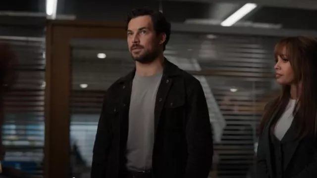 Faherty Brand Epic Olive Quilt­ed Fleece Cpo Jack­et worn by Cole Ellis (Giacomo Gianniotti) as seen in Wild Cards (S01E10)
