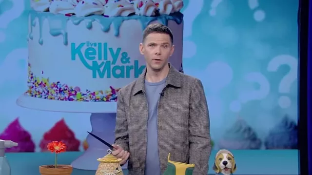MR P. Chaqueta Blouson de mezcla de lana virgen y mohair a cuadros de doble tejido micro que usó Mikey Day como se vio en LIVE with Kelly and Mark el 14 de marzo de 2024