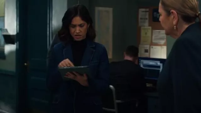 Sam Edelman Womens Margot One-Button Blazer worn by Detective Violet Yee (Connie Saltzman) as seen in Law & Order (S23E07)
