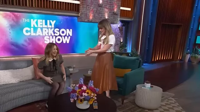 A.L.C. Tracy Asymmetric Pleat Faux Leather Skirt worn by Kelly Clarkson as seen in The Kelly Clarkson Show on March 11, 2024