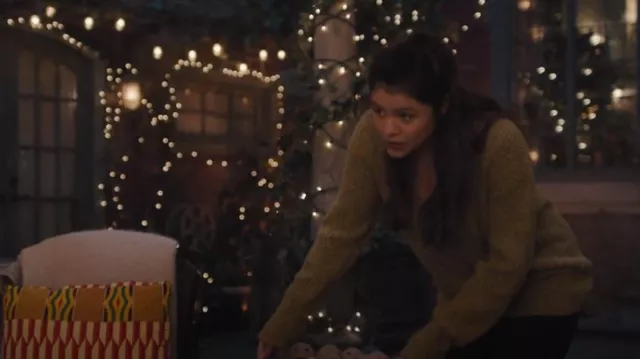 Rag & Bone Green Recycled Wool Donegal V-Neck usado por Mel Vera (Melonie Diaz) como se ve en Charmed (T04E08)