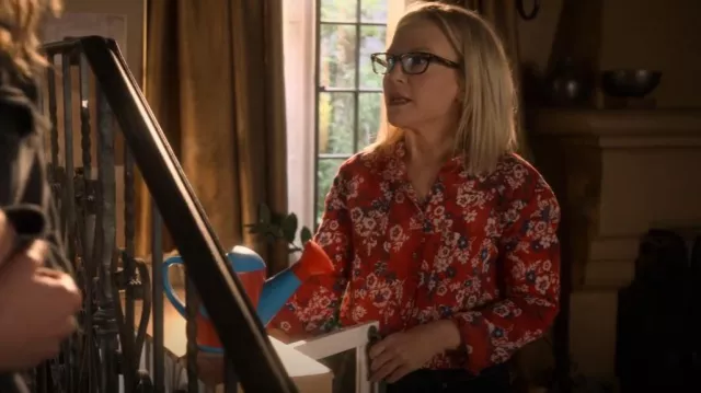 Xirena Graycen Blouse worn by Linda Martin (Rachael Harris) as seen in Lucifer (S06E04)