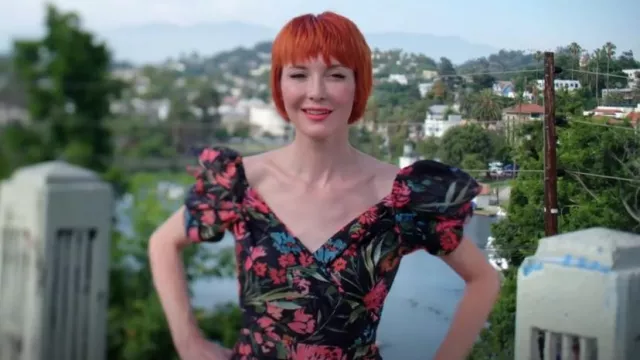 C/meo Mini-robe fleurie portée par Nicole comme on le voit dans 90 Day Fiancé : Happily Ever After ? (S08E01)