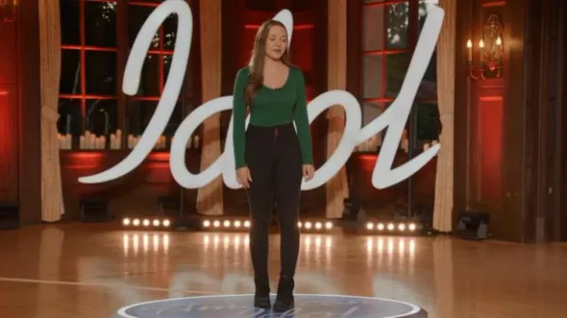 B VOS Denim Jeans 3 Boutons portés par Teena Jade comme on le voit dans American Idol (S22E04)