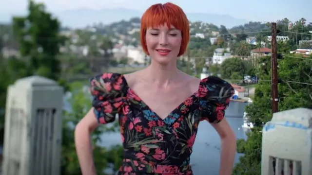 C/meo Col­lec­tive Trop­i­cal Flo­ral Mi­ni Dress worn by Nicole as seen in 90 Day Fiancé: Happily Ever After? (S08E01)