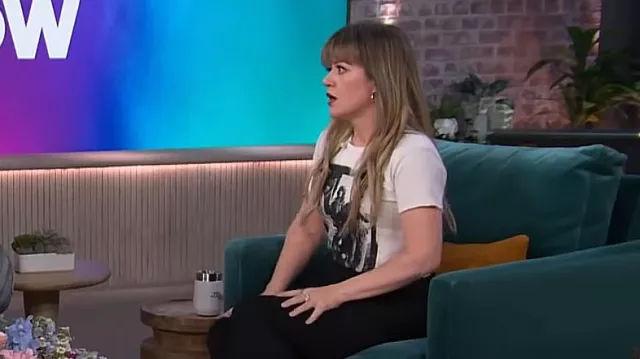Topshop Graphic License Pink Floyd Shrunken Tee worn by Kelly Clarkson as seen in The Kelly Clarkson Show on March 20, 2024