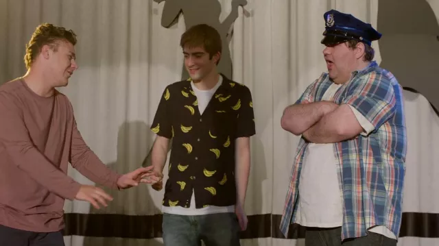 Goodfellow & Co Chemise banane portée par Caleb (Dylan Kiedman) comme on le voit dans As We See It (S01E03)