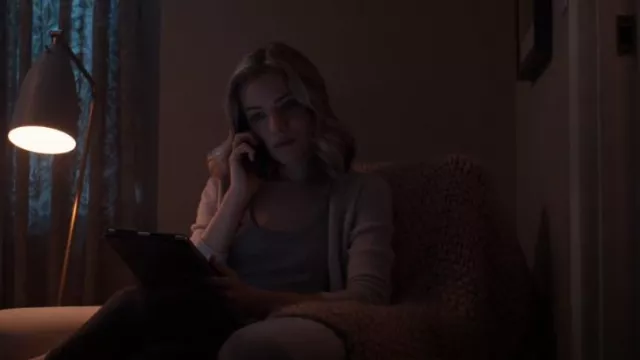 Rag & Bone Scoop Neck Tee worn by Colette French (Willa Fitzgerald) as seen in Dare Me (S01E09)