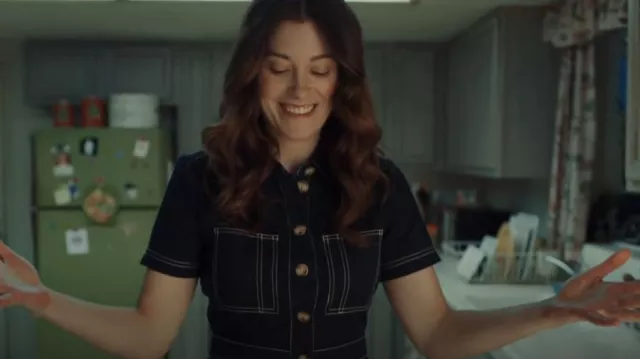 Madewell Den­im Con­trast Stitch Jump­suit worn by Heather (Allisyn Snyder) as seen in A.P. Bio (S03E01)