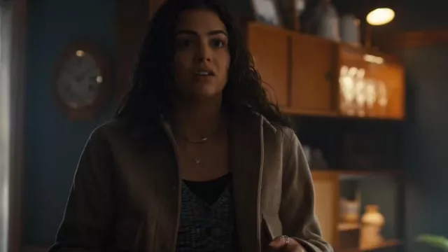 Zara Cropped Soft Jacket worn by Alice Dhawan (Sadie Laflamme-Snow) as seen in The Way Home (S02E09)