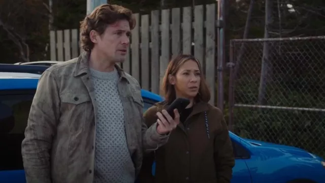 Eddie Bauer Charly Jacket porté par Sarah Truong (Mayko Nguyen) dans Hudson & Rex (S06E11)