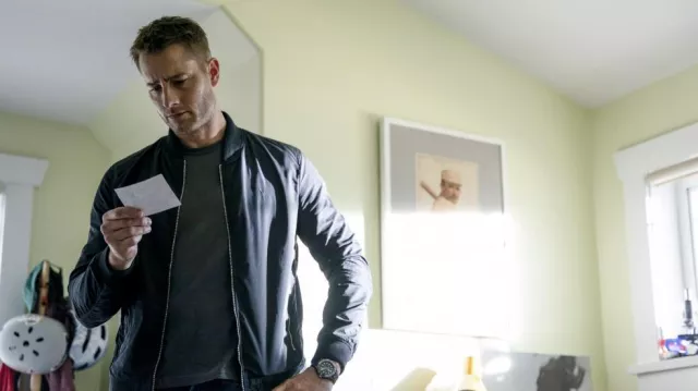 Montre Timex portée par Colter Shaw (Justin Hartley) dans la série télévisée Tracker (saison 1)