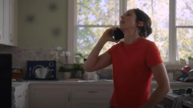 Rag & Bone Crewneck Tee worn by Kate Foster (Catherine Reitman) as seen in Workin' Moms (S06E01)
