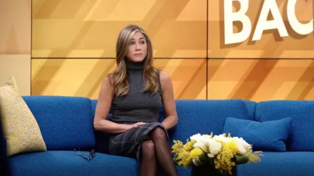 The Row Becca Cashmere Turtleneck worn by Alex Levy (Jennifer Aniston) as seen in The Morning Show (S02E04)
