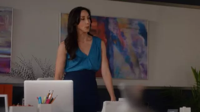 Chelsea28 Houndstooth Satin Drape Top worn by Kate Foster (Catherine Reitman) as seen in Workin' Moms (S06E13)