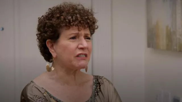 Panacea Plaqué Or Soleil Boucles d’oreilles portées par Susie Greene (Susie Essman) comme on le voit dans Curb Your Enthusiasm (S12E09)