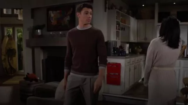 Peserico Soft Sweater in Wool Silk and Cashmere worn by Dr. John Finnegan ( Tanner Novlan) as seen in The Bold and the Beautiful on April 1, 2024