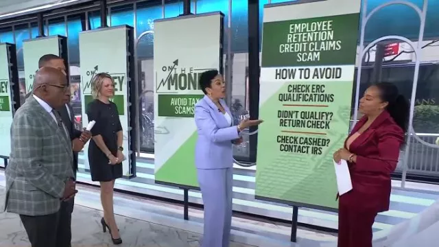 Lafayette 148 Notch Lapel Fitted Pants worn by Sharon Epperson as seen in Today on  April 2, 2024
