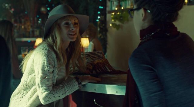 Le bracelet Lucky Brand de Shay (Ksenia Solo) dans Orphan Black S03E05