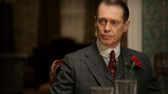 The mock collar of Nucky Thompson (Steve Buscemi) in Boardwalk Empire