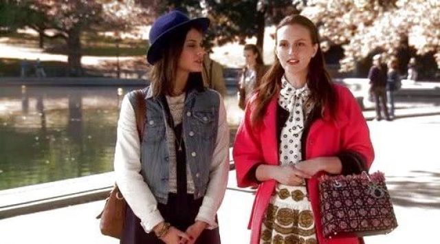 Le sac à Main en tweed Dior  porté par Blair Waldorf (Leighton Meester) dans Gossip Girl Saison 6 Episode 8