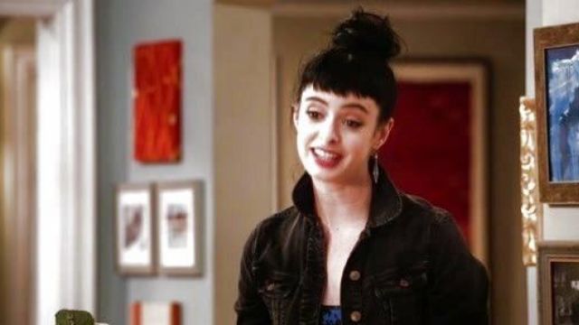 Jacket black jeans Chloe (Krysten Ritter) Don't Trust the B---- in Apartment 23 S2E03