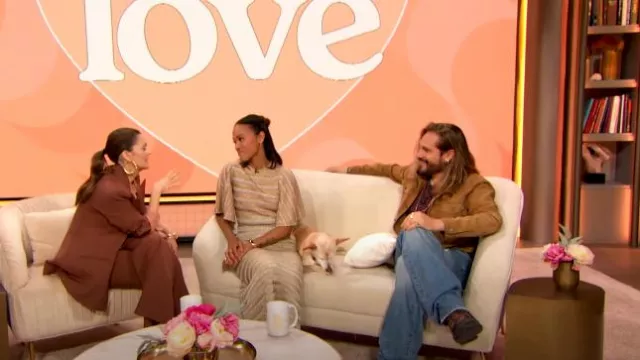 Chanel Beige Knit dress with Geo­met­ric worn by Zoe Saldana as seen in The Drew Barrymore Show on April 3, 2024