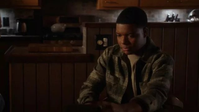 Cotton On Heavy Oversize Overshirt in Dark Tan worn by Harry Grant (Marcanthonee Reis) as seen in 9-1-1 (S07E04)