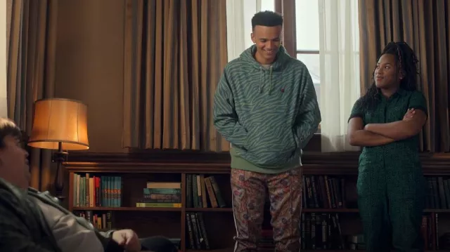 Sudadera con capucha Champion Tiger usada por Scot Cavendish (Petrice Jones) como se ve en Locke & Key (T02E02)