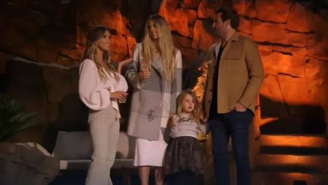 Source Unknown Sweetheart Neckline Long Knit Dress worn by Ashley Wahler as seen in The Hills: New Beginnings (S02E05)