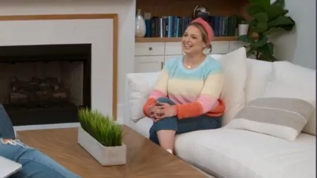 Lele Sadoughi Women's Striped Terry Cloth Knotted Headband worn by Joanna Teplin as seen in Get Organized with The Home Edit (S02E02)