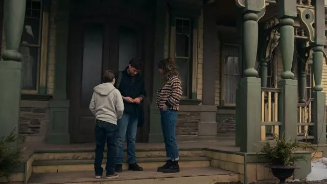 Mother Tomcat Leopard Jeans worn by Kinsey Locke (Emilia Jones) as seen in Locke & Key (S02E10)