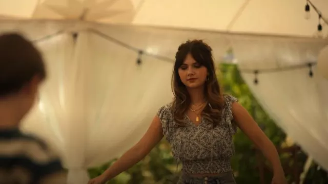 Socialite Flutter Sleep Top Mesh Blue Floral worn by Kinsey Locke (Emilia Jones) as seen in Locke & Key (S03E02)