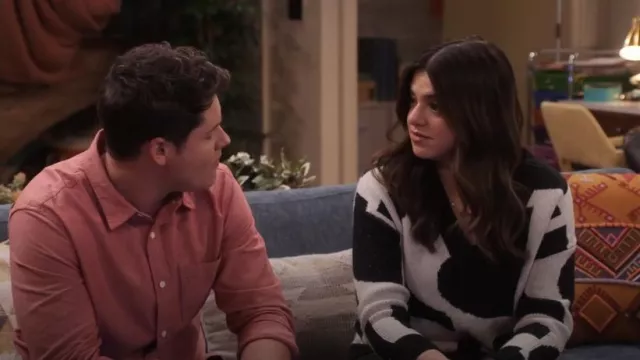 Forever 21 Abstract Print V-Neck Sweater worn by Mayan (Mayan Lopez) as seen in Lopez vs Lopez (S02E04)