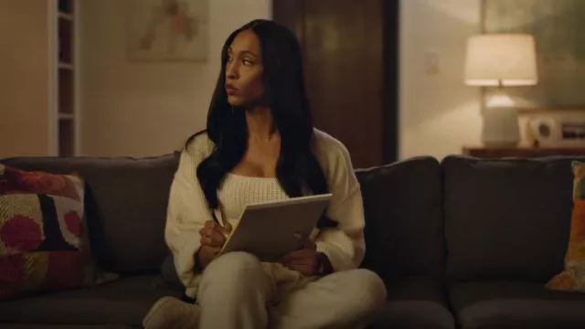 Remain Juliana Pants worn by Sofia (Mj Rodriguez) as seen in Loot (S02E03)